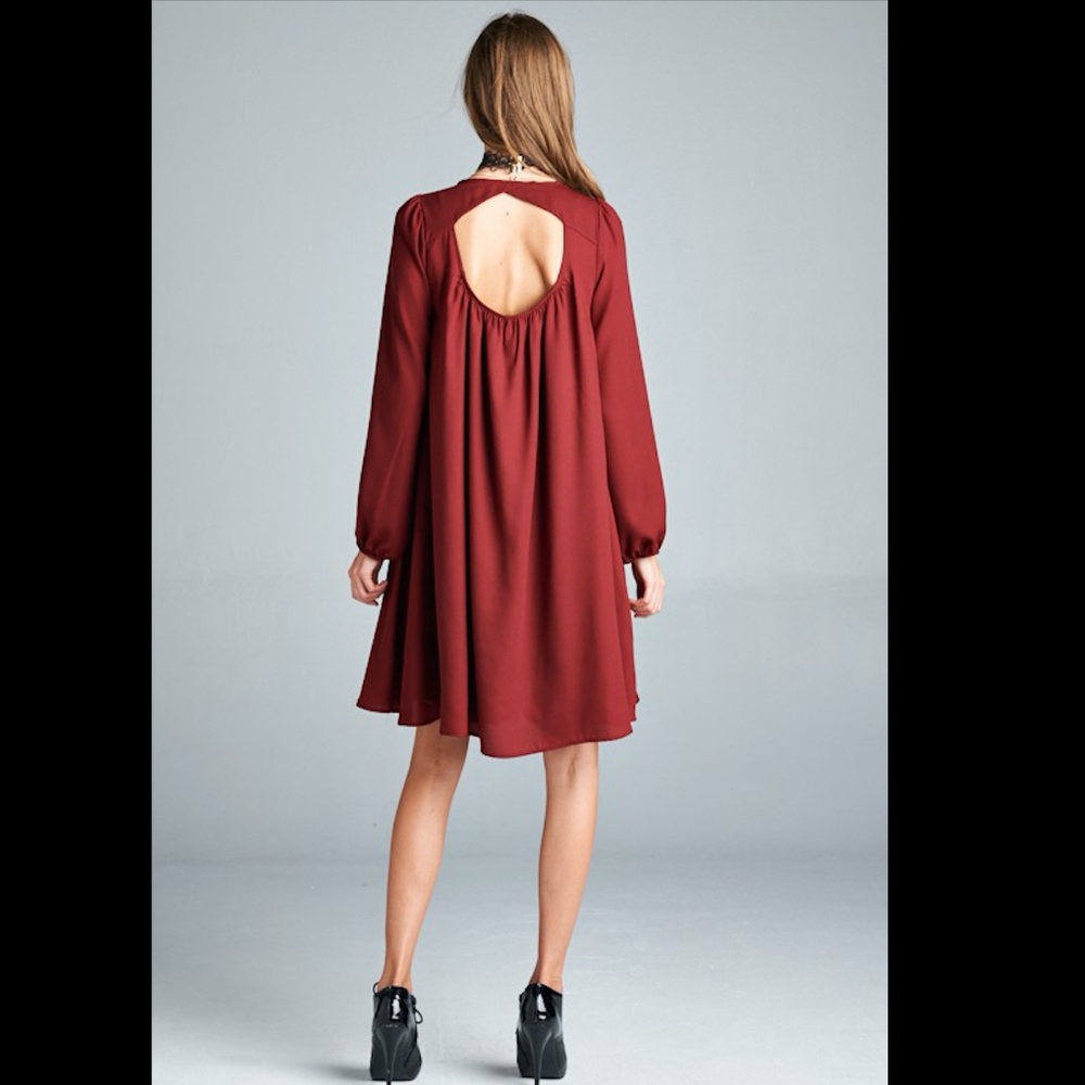 💔SOLD OUT💔Keyhole swing dress - Picture 3 of 3